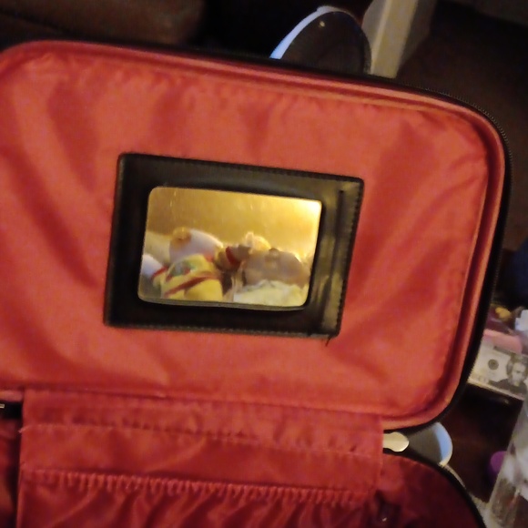 ❤️ FINAL REDUCTION LARGE ZEBRA COSMETIC CASE - Picture 3 of 8